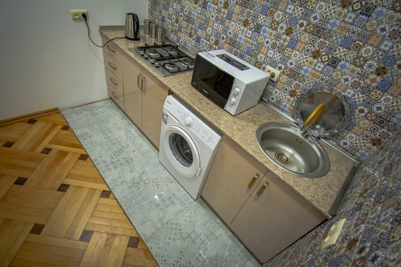 Nana'S Guesthouse Batum Dış mekan fotoğraf